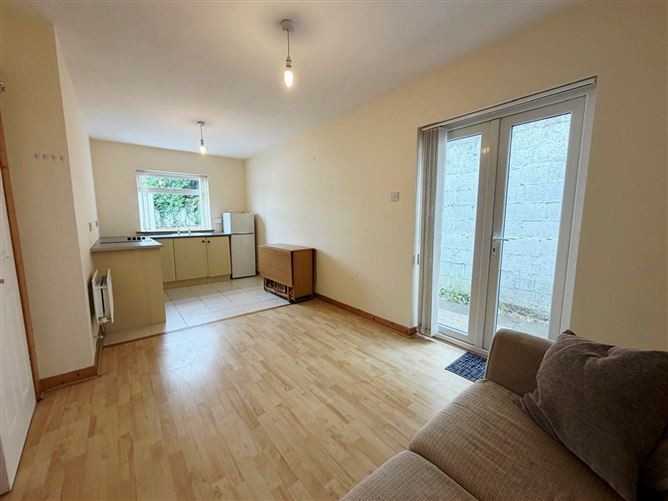 Photo 7 of 23 — 129 Waterville Crescent , Dundalk, Louth