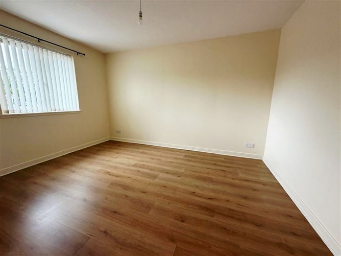 Photo 10 of 23 — 129 Waterville Crescent , Dundalk, Louth