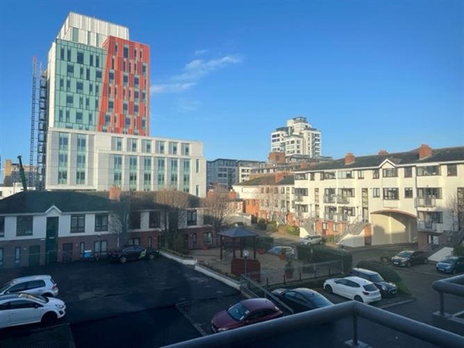 72 Shelbourne Village, Ringsend Road, Grand Canal Dk, Dublin 4