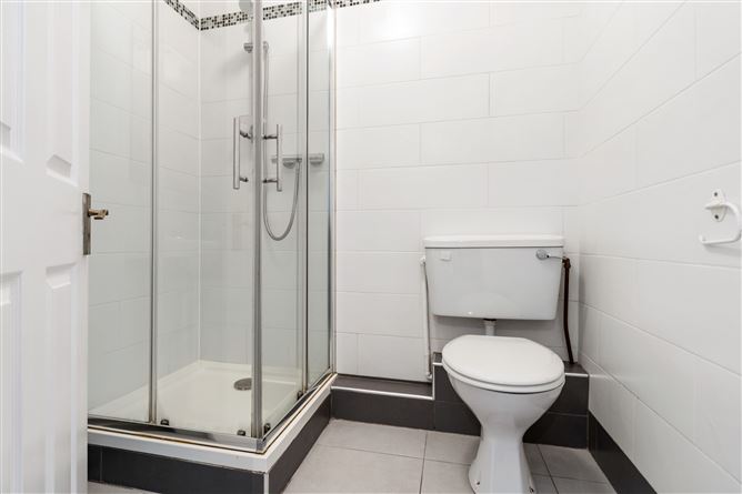 72 Shelbourne Village, Ringsend Road, Grand Canal Dk, Dublin 4