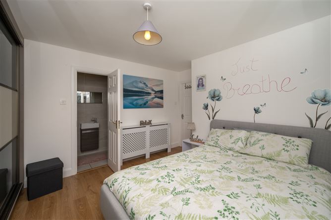 27 Gleann Alainn, Ballygarvan, Co. Cork