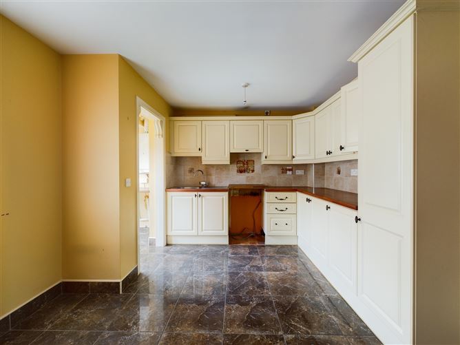182 Hennesy's Road, Waterford