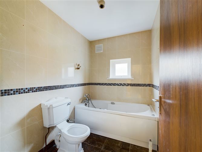 182 Hennesy's Road, Waterford