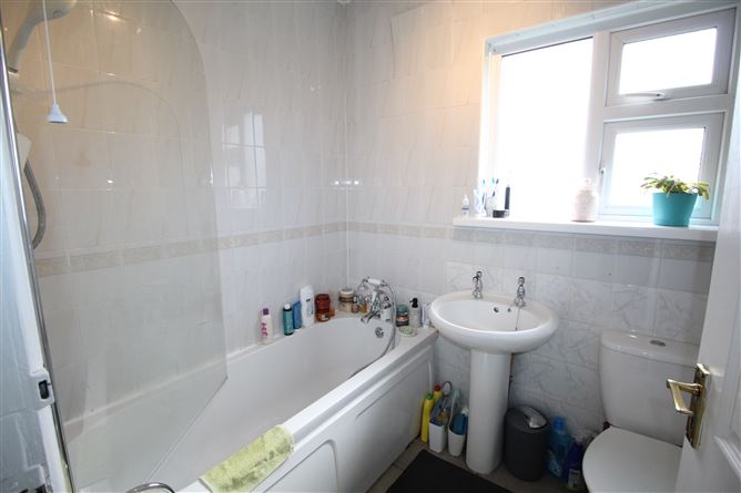 Castleknock Elms, Castleknock,   Dublin 15