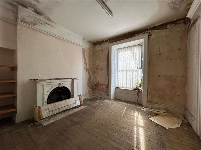 Photo 7 of 7 — Exhibition House, 26 O'Connell Street, Clonmel, Tipperary