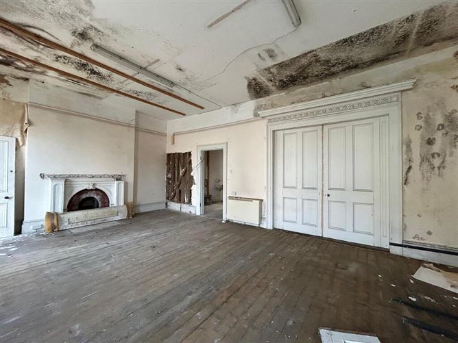 Exhibition House, 26 O'Connell Street, Clonmel, Tipperary