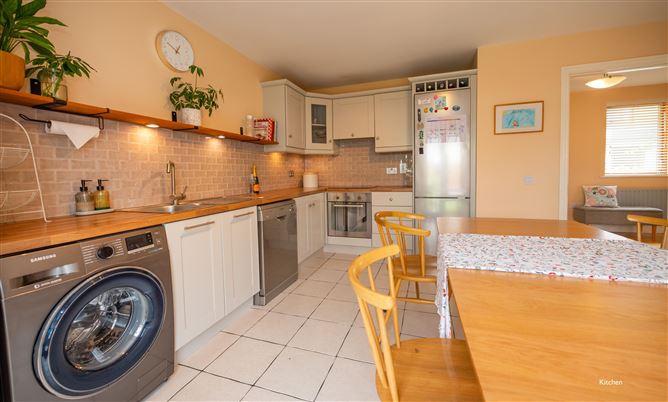 Photo 12 of 31 — 23 Annfield Court, Castleknock, Dublin