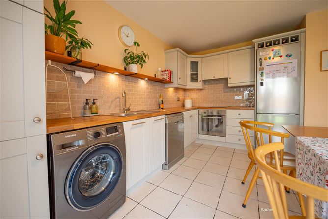 Photo 13 of 31 — 23 Annfield Court, Castleknock, Dublin