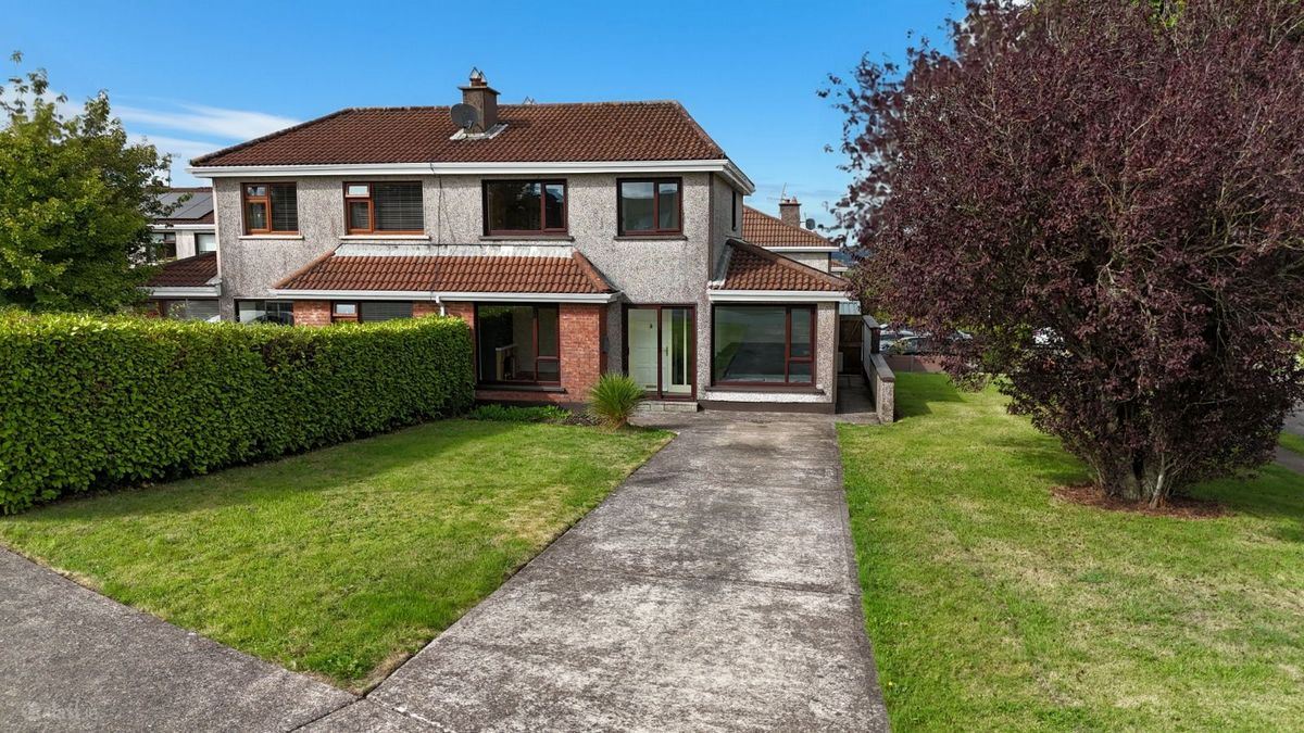 8 Manor Grove, Thornbury View, Rochestown, Cork