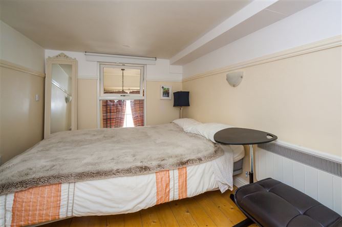 No.2, 33 Mountjoy Square, Dublin 1
