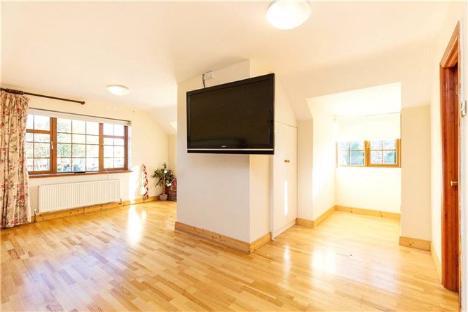 19 Grove Lawn, Malahide, Co. Dublin