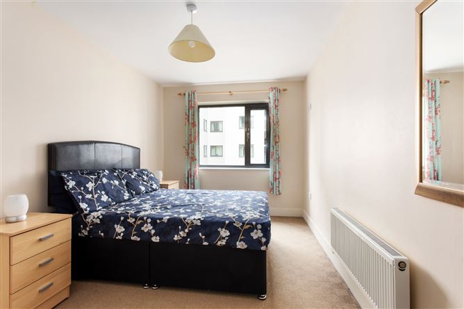 306 Cathedral Court, Block 300, New Street South, Dublin 8