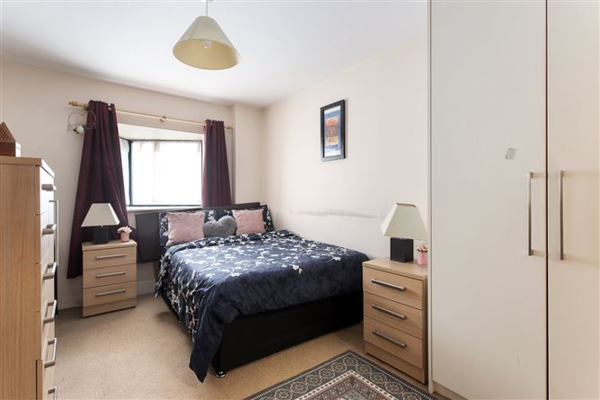 306 Cathedral Court, Block 300, New Street South, Dublin 8