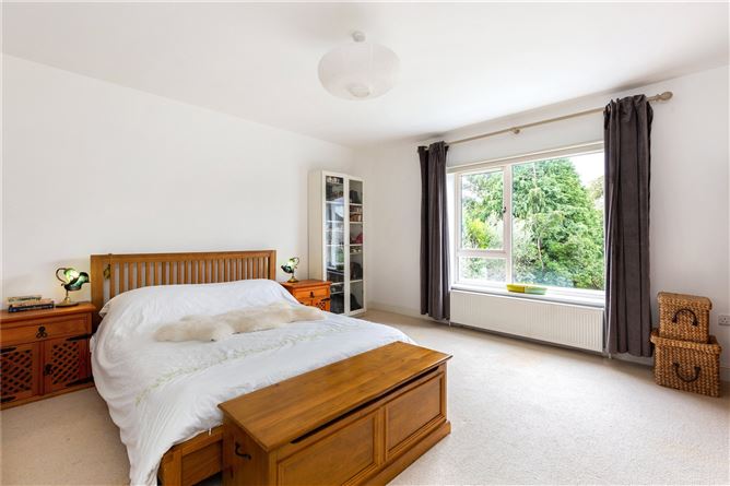 18 Abbey Park, Monkstown, Blackrock, Co. Dublin
