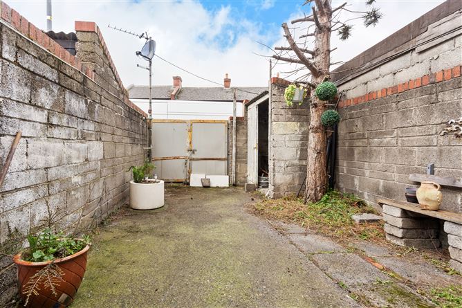 8 Cathedral Lane, South City Centre - D8, Dublin 8