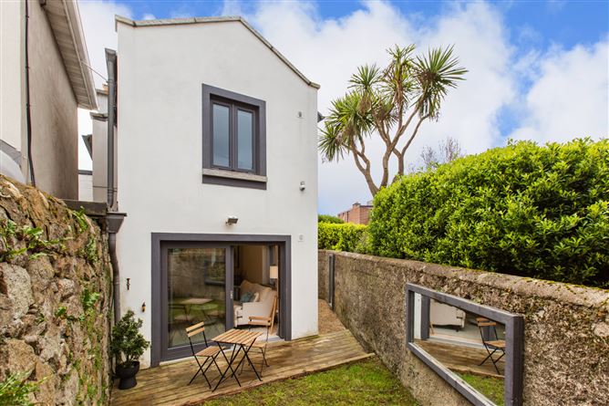 Rock Cottage, Harbour Road, Dalkey, Co. Dublin