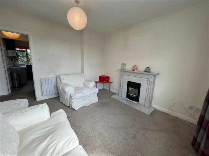 10 Albert Court, Sandycove Road , Dublin South County, Dublin