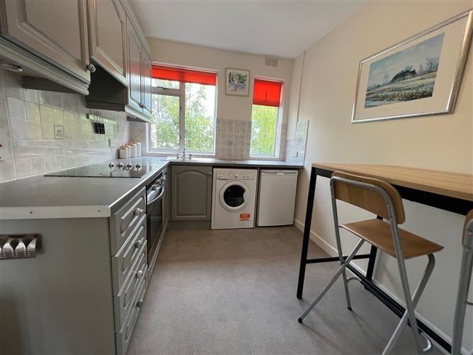 10 Albert Court, Sandycove Road , Dublin South County, Dublin