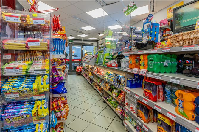 Unit 5 Blackcastle Shopping Centre, Fagans Nearby, Blackcastle Navan, Co. Meath