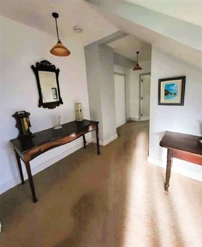 Fuinseog Castle Gardens, Castle Road, Kilkenny