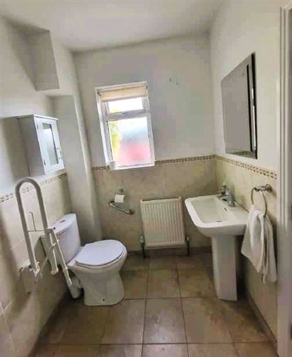 Fuinseog Castle Gardens, Castle Road, Kilkenny