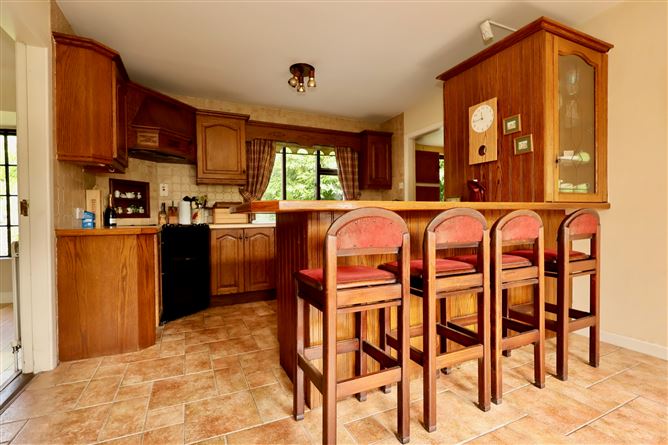 Photo 11 of 38 — 17 The Beeches, Coosan Road, Athlone