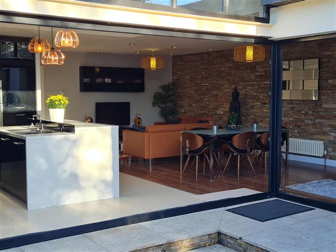 49 Roselawn Road, Castleknock, Dublin 15