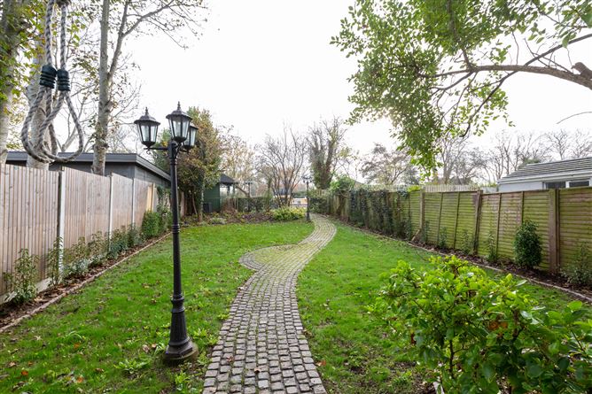 49 Roselawn Road, Castleknock, Dublin 15