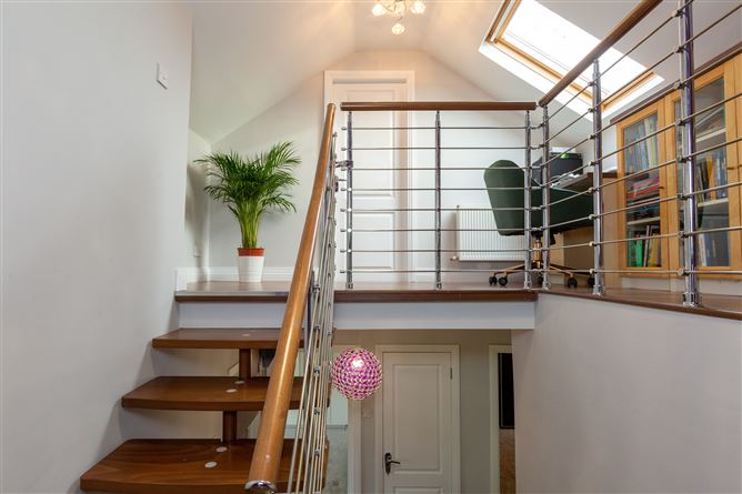 49 Roselawn Road, Castleknock, Dublin 15