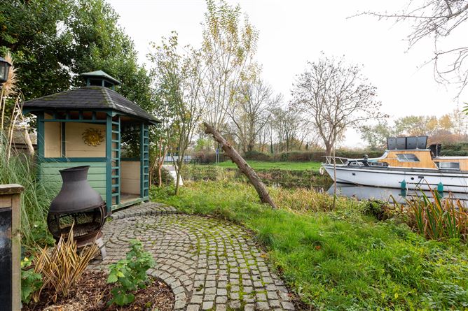 49 Roselawn Road, Castleknock, Dublin 15