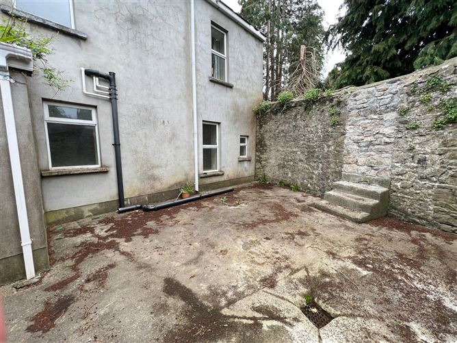 4 John St, Tipperary Town, County Tipperary