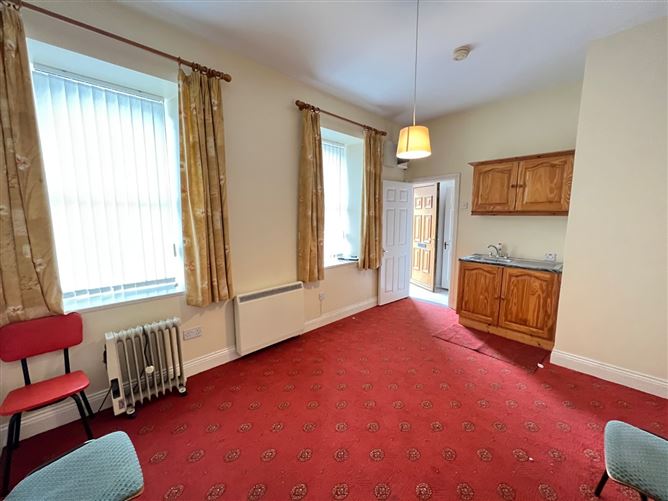 4 John St, Tipperary Town, County Tipperary