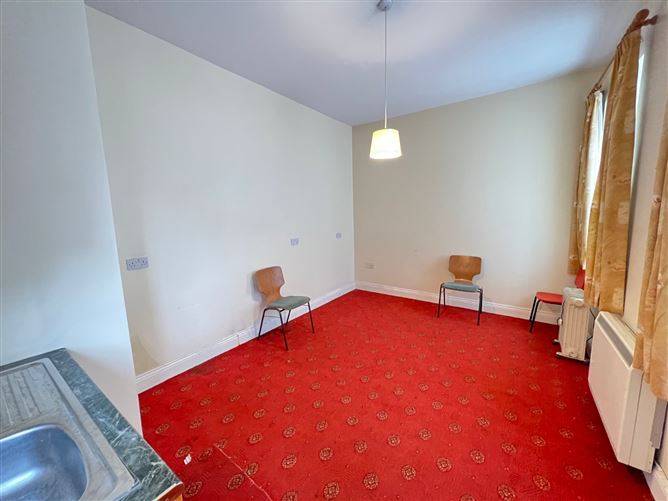 4 John St, Tipperary Town, County Tipperary