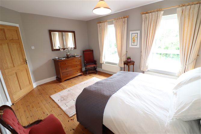 6 Manor Grove, Blackwater, Ardnacrusha, Clare