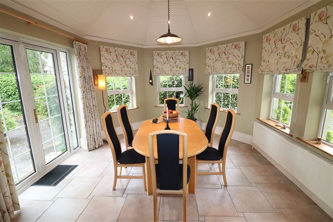 6 Manor Grove, Blackwater, Ardnacrusha, Clare
