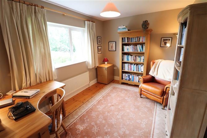 6 Manor Grove, Blackwater, Ardnacrusha, Clare