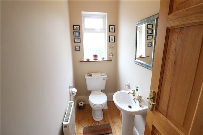 6 Manor Grove, Blackwater, Ardnacrusha, Clare