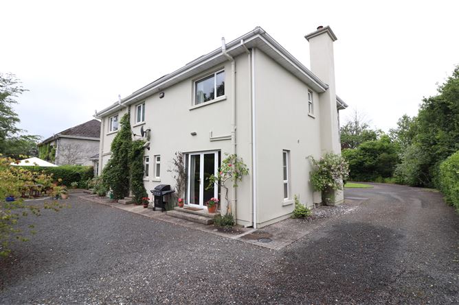 6 Manor Grove, Blackwater, Ardnacrusha, Clare