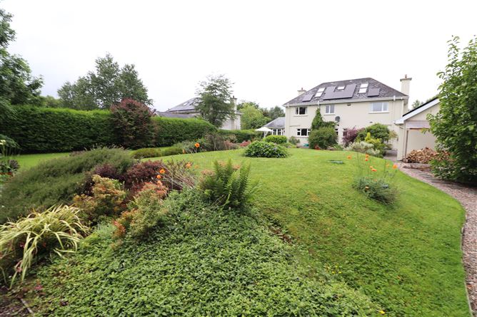 6 Manor Grove, Blackwater, Ardnacrusha, Clare