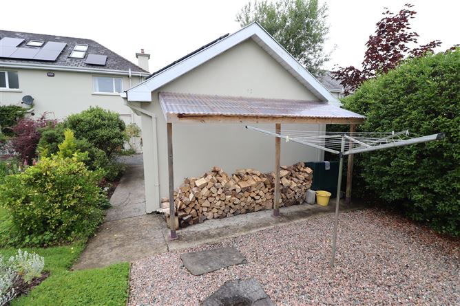 6 Manor Grove, Blackwater, Ardnacrusha, Clare