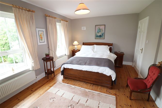 6 Manor Grove, Blackwater, Ardnacrusha, Clare