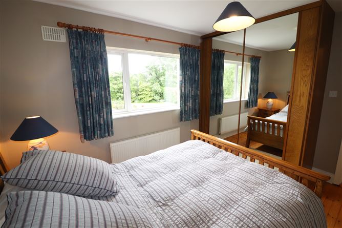 6 Manor Grove, Blackwater, Ardnacrusha, Clare