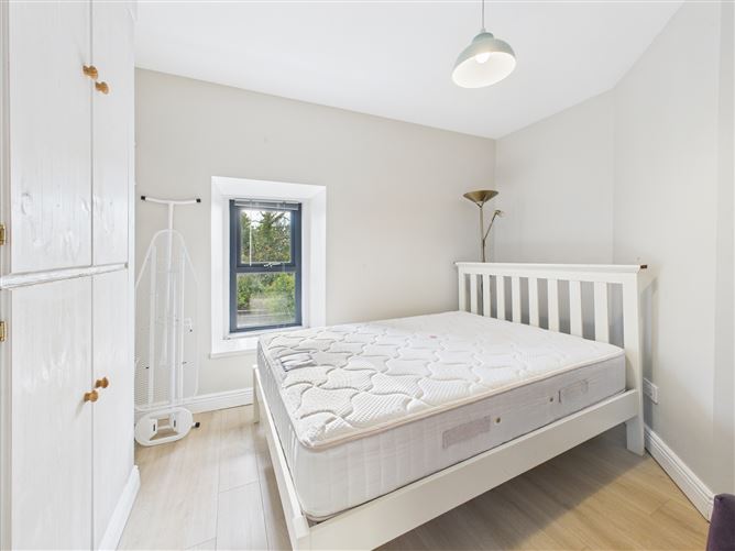 1 Rossmore House, Main Street, Lanesborough, Longford, Co. Longford