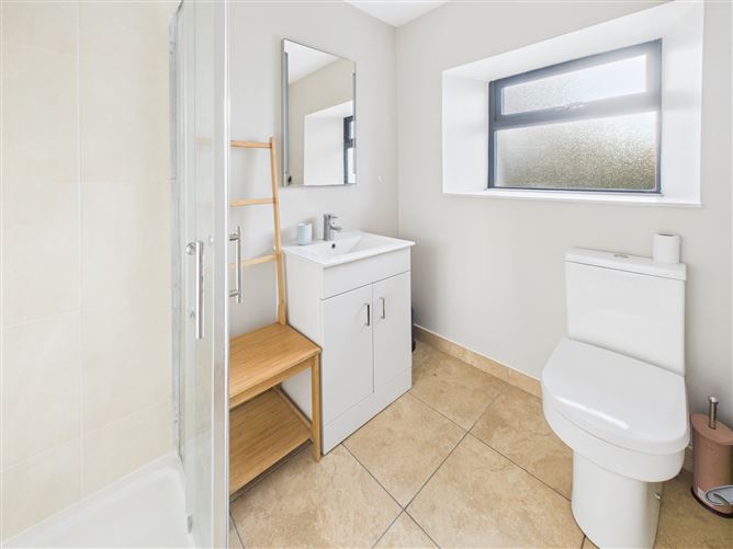 1 Rossmore House, Main Street, Lanesborough, Longford, Co. Longford