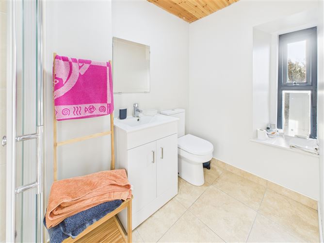 1 Rossmore House, Main Street, Lanesborough, Longford, Co. Longford