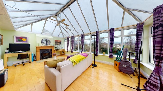 86 Shrewsbury Lawn, Cabinteely, Dublin 18