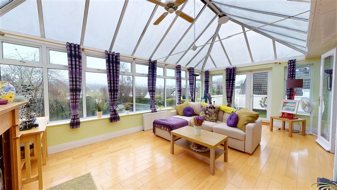 86 Shrewsbury Lawn, Cabinteely, Dublin 18