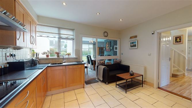 86 Shrewsbury Lawn, Cabinteely, Dublin 18