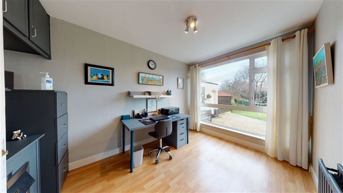 86 Shrewsbury Lawn, Cabinteely, Dublin 18