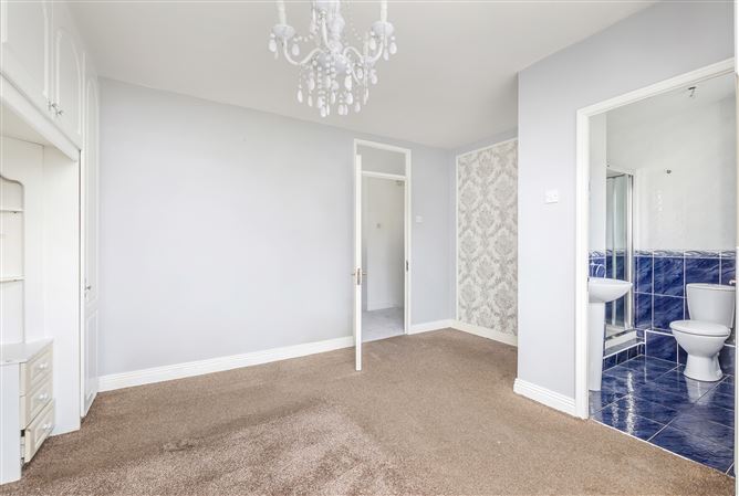 5 Griffeen Glen Court, Lucan, Dublin